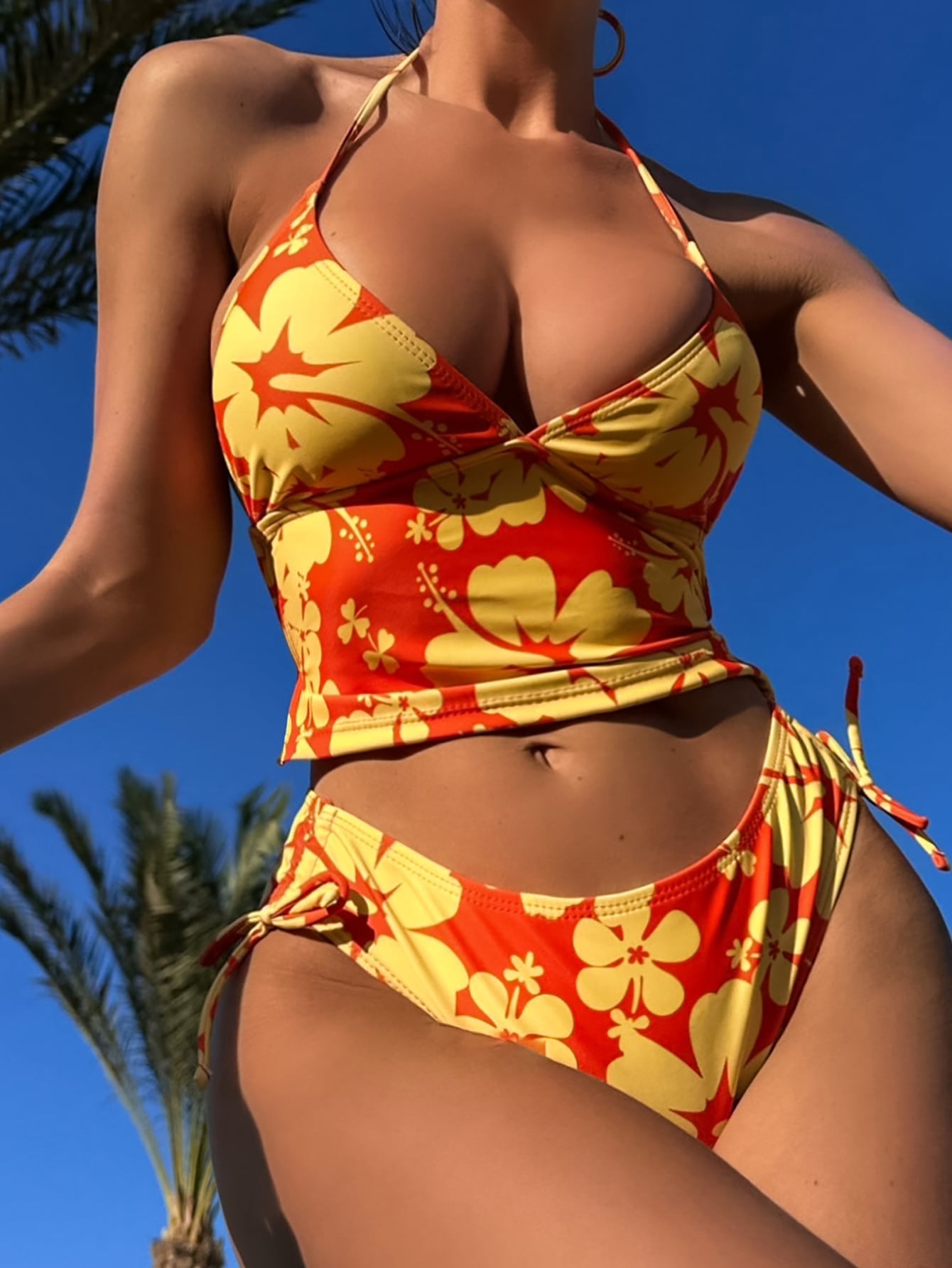 Biquíni Floral Halter Com Laços