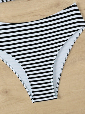 Biquíni Preto E Branco Estilo Verão