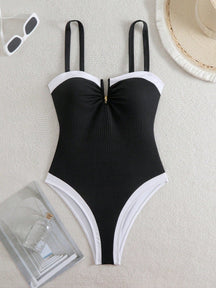 Maiô Verão Sensual e Elegante